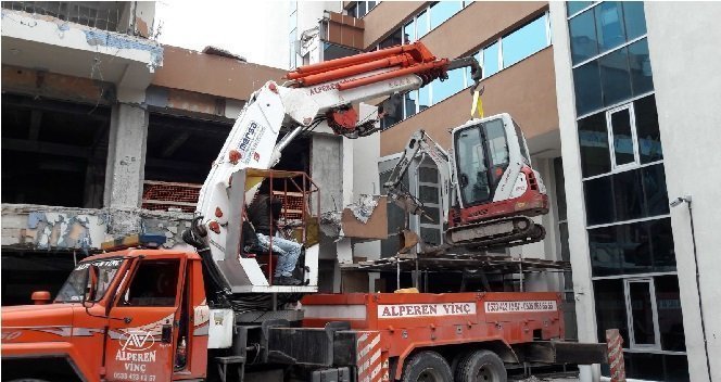 Çayyolu'nda vinç hizmeti